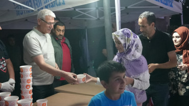 Elazığ Belediyesi'nden Aşure İkramı