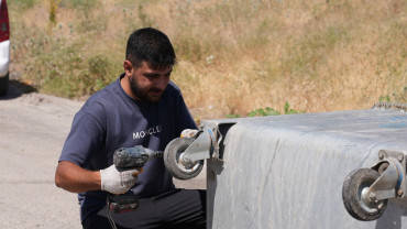 Elazığ Belediyesi'nden Ataşehir Mahallesi'nde Kapsamlı Temizlik Çalışması