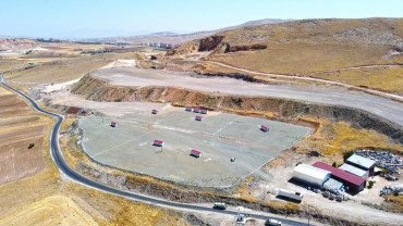 Başkan Şerifoğulları, Briketçi-Kiremitçiler Sitesi İnşaat Alanında İncelemede Bulundu