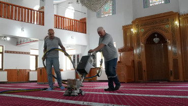Doğukent Mahallesi'nde Elazığ Belediyesi Tarafından Kapsamlı Temizlik Çalışması Yapıldı