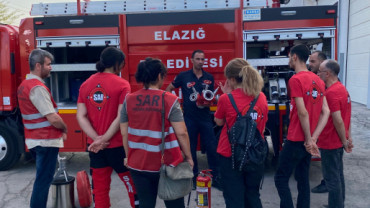 Elazığ Belediyesi İtfaiyesinden SAR Ekibine Destek Eğitimi