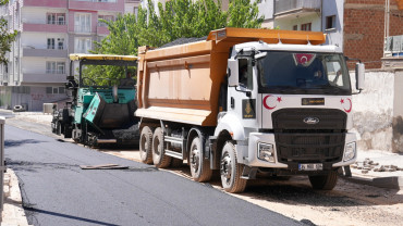 Elazığ'da Asfalt Seferberliği Sürüyor