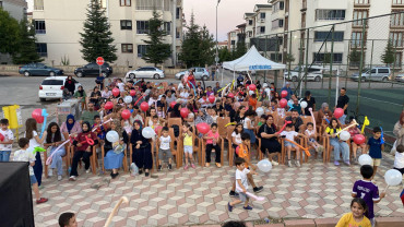 Yaz Etkinlikleri Kapsamında Gezici Tiyatro Şenliği, Ataşehir Mahallesi'ndeydi
