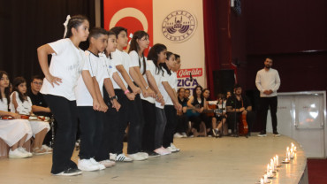 Elazığ Belediyesi Yaz Müzik Kursu Finalinde Sertifika Heyecanı