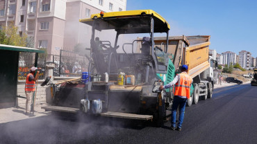 Elazığ Belediyesi, Kent Genelindeki Asfaltlama Hamlesini Sürdürüyor