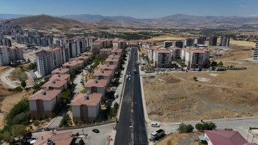 Elazığ Belediyesi, Kent Genelindeki Asfaltlama Hamlesini Sürdürüyor