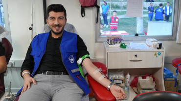 Elazığ Belediyesi Gençlik Meclisi Tarafından Kan Bağışı Desteği
