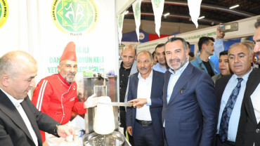 Elazığ Belediyesi Tarım Fuarı Törenle Açıldı