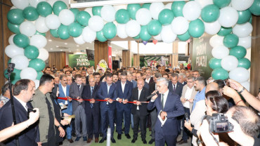 Elazığ Belediyesi Tarım Fuarı Törenle Açıldı