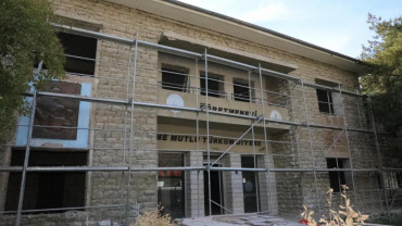 Başkan Şerifoğulları, Tarihi Öğretmenevinde Çalışmaları İnceledi