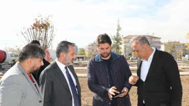 Başkan Şerifoğulları Seksenler Sokağı'nda İncelemelerde Bulundu