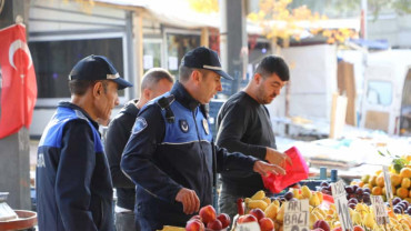 Elazığ Belediyesi Zabıta Ekiplerinden Pazar Yerlerine Denetim