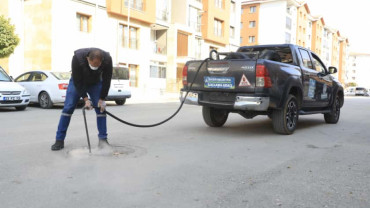 Elazığ Belediyesi, Kent Genelinde İlaçlama Çalışmalarını Sürdürüyor
