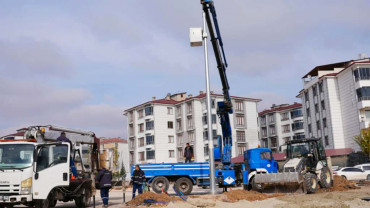 Elazığ Belediyesi, Sürsürü Mahallesi'nde Yeni Kavşak Yapım Çalışması Gerçekleştiriyor