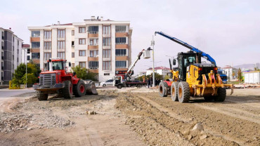 Elazığ Belediyesi, Sürsürü Mahallesi'nde Yeni Kavşak Yapım Çalışması Gerçekleştiriyor