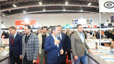 ELAZIĞ BELEDİYESİ KİTAP FUARI KAPILARINI AÇTI