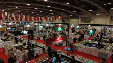 ELAZIĞ BELEDİYESİ KİTAP FUARI KAPILARINI AÇTI