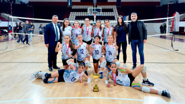Elazığ Belediyespor, Her Kulvarda Başarıya Koşuyor