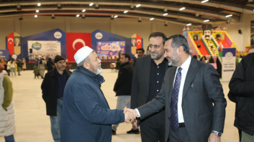 Başkan Şerifoğulları, AileFest'te Ailelerle Buluştu Genç Çiftin Nikahını Kıydı