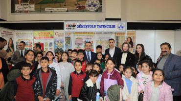 Başkan Şerifoğulları, 6. Kitap Fuarı'nı Ziyaret Etti