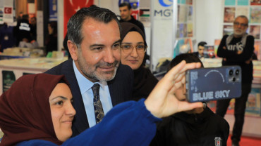 Başkan Şerifoğulları, 6. Kitap Fuarı'nı Ziyaret Etti