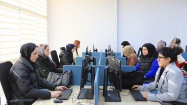 Elazığ Belediyesi Dijital Gençlik Merkezi'nde Eğitimler Sürüyor