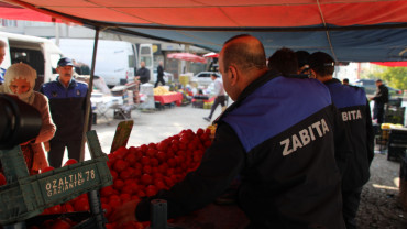 Elazığ Belediyesi Zabıta Ekipleri, Sahada Yoğun Mesai Harcıyor