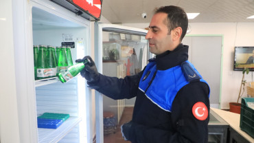 Elazığ Belediyesi Zabıta Ekipleri, Sahada Yoğun Mesai Harcıyor