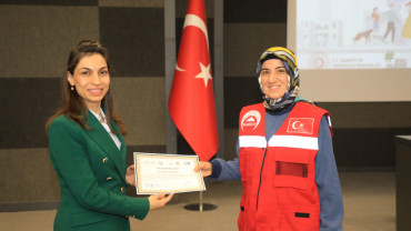 Tamamlanan 'Erişilebilir Afet Eğitimi Projesi'nin Söyleşi Ve Sertifika Programı Yapıldı