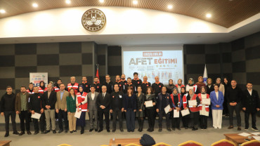 Tamamlanan 'Erişilebilir Afet Eğitimi Projesi'nin Söyleşi Ve Sertifika Programı Yapıldı
