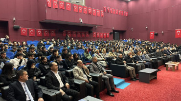 Elazığ Belediyesi, Gençlere Eğitim Desteğini Sürdürüyor