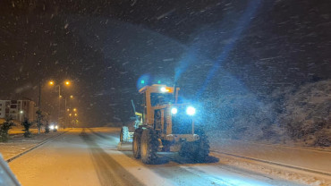 Elazığ Belediyesi Karla Mücadele Ekipleri Sahada