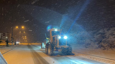 Elazığ Belediyesi Karla Mücadele Ekipleri Sahada