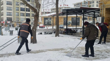 Elazığ Belediyesi Karla Mücadele Ekipleri Sahada