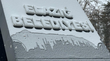 Elazığ Belediyesi Karla Mücadele Ekiplerinden Yoğun Mesai