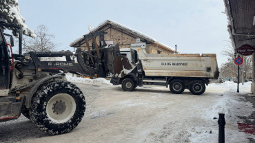 Tarihi Harput'ta Kar Temizliği