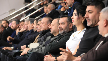 Başkan Şerifoğulları, Elazığ Belediyespor'u Yalnız Bırakmadı