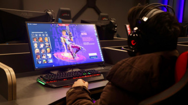 E-Spor Merkezi, FÜ E-Spor Topluluğu'nu Ağırladı