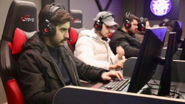 E-Spor Merkezi, FÜ E-Spor Topluluğu'nu Ağırladı