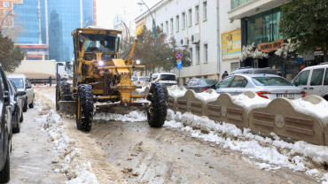 İstasyon Caddesi ve Meydanlarda Çalışma Yapıldı
