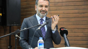 Bakan Göktaş'tan Başkan Şerifoğulları'na Övgü Dolu Sözler 'Sosyal Belediyeciliğin En Güzel Örneklerindensiniz'