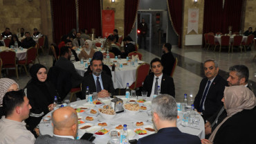 Bakan Göktaş'tan Başkan Şerifoğulları'na Övgü Dolu Sözler 'Sosyal Belediyeciliğin En Güzel Örneklerindensiniz'