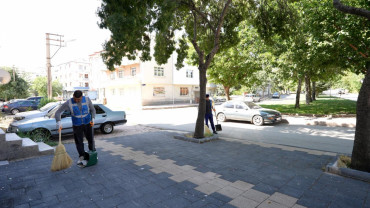 Elazığ Belediyesi'nden Sürsürü Mahallesi'nde Kapsamlı Temizlik