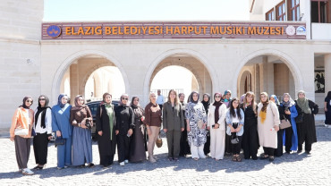 Elazığ Belediyesi Kadın Meclisi'nden Kadınlara Özel Anlamlı Etkinlik