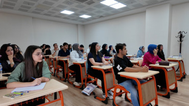 Elazığ Belediyesi'nden Gençlere Güçlü Eğitim Desteği