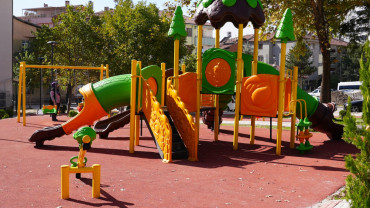 Elazığ Belediyesi, Şehre Yeni Parklar ve Yaşam Alanları Kazandırmaya Devam Ediyor