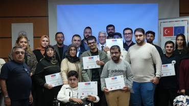 Elazığ Belediyesi DİGEM'de Kursiyerler Sertifikalarını Aldı