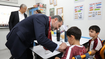 Başkan Şerifoğulları, 'Elazığspor Günleri'nde Öğrencilerin Coşkusuna Ortak Oldu
