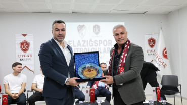 Başkan Şerifoğulları, 'Elazığspor Günleri'nde Öğrencilerin Coşkusuna Ortak Oldu