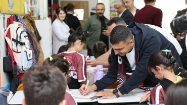 Başkan Şerifoğulları, 'Elazığspor Günleri'nde Öğrencilerin Coşkusuna Ortak Oldu